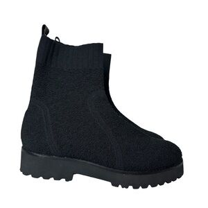 Andre Assous Featherweight Sock Boot Size 8